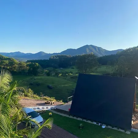 Chale Miraflores Em Sao Martinho Com Vista Para As Montanhas Exterior foto